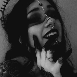 Meet your Posher, Ariana